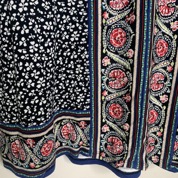 J. Jill Black Floral Knit Top Blouse Sz Petite Medium - Picture 7 of 9